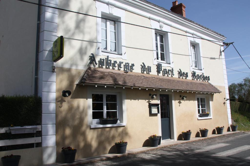 L'Auberge Du Port Des Roches Luche-Pringe Eksteriør bilde